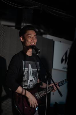 Guitarlehrer Jairus Wong