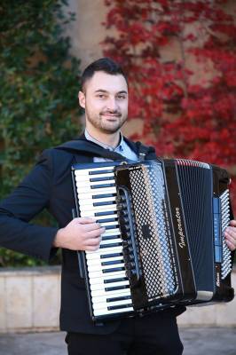 Musiklehrer Stefan Nestoroski
